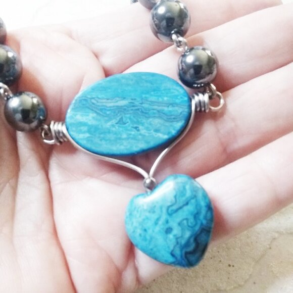 Blue Crazy Lace Agate Heart & Hematite Choker! Calm + Tranquility Heart Necklace - Picture 5 of 14